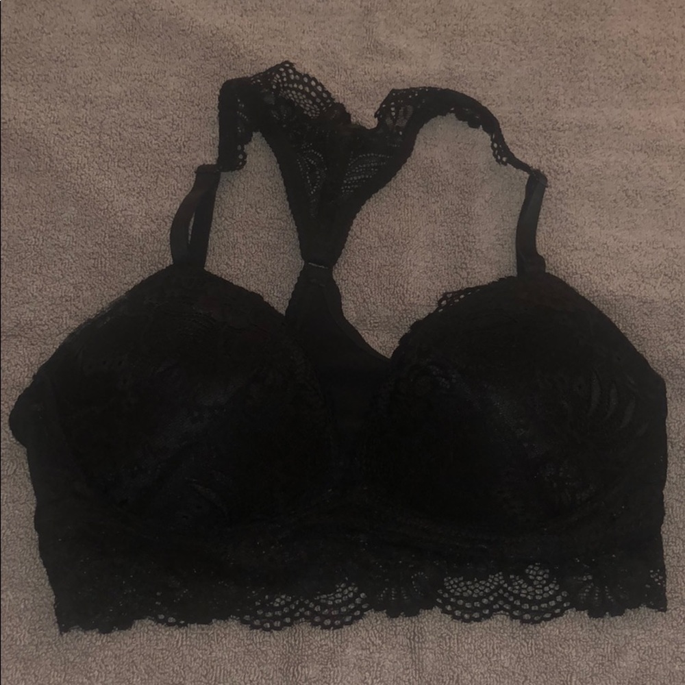Black Medium Pull Over Padded Lace Bra